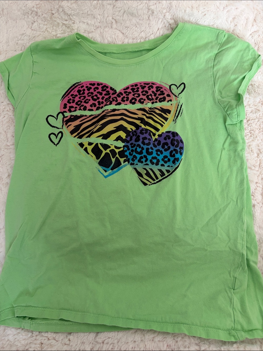 The Children's Place Lime Green Short Sleeve Tee with Multicolor Heart Print